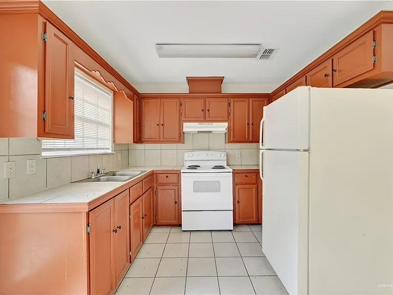 2505 Redbud Ave #A — Photo 8