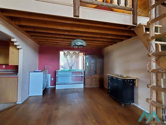 3rd image of 47 Pinewood Cir