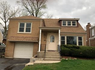 555 S Cedar Ave, Elmhurst, IL 60126