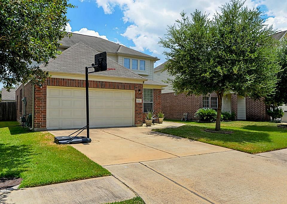 1st image of 15414 Fir Woods Ln