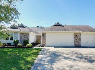 10497 Greenway Dr, Fishers, IN 46037