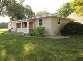 1011 17th St, Milford, IA 51351
