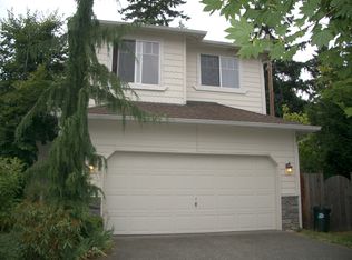 7564 NE 203rd St, Kenmore, WA 98028