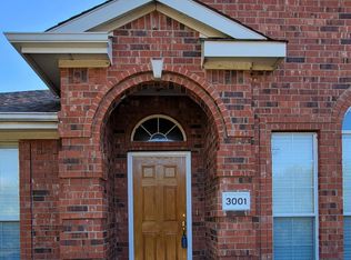 3001 Creek Meadow Ln, Garland, TX 75040