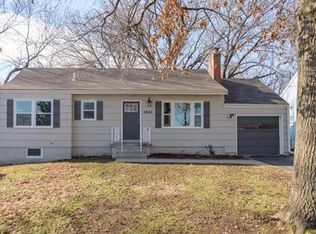 5820 Dearborn St, Mission, KS 66202