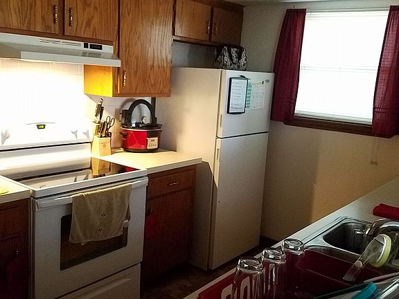 5th image of 900 S 55th St APT 104