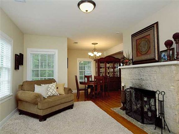 4th image of 4805 Shoalwood Ave