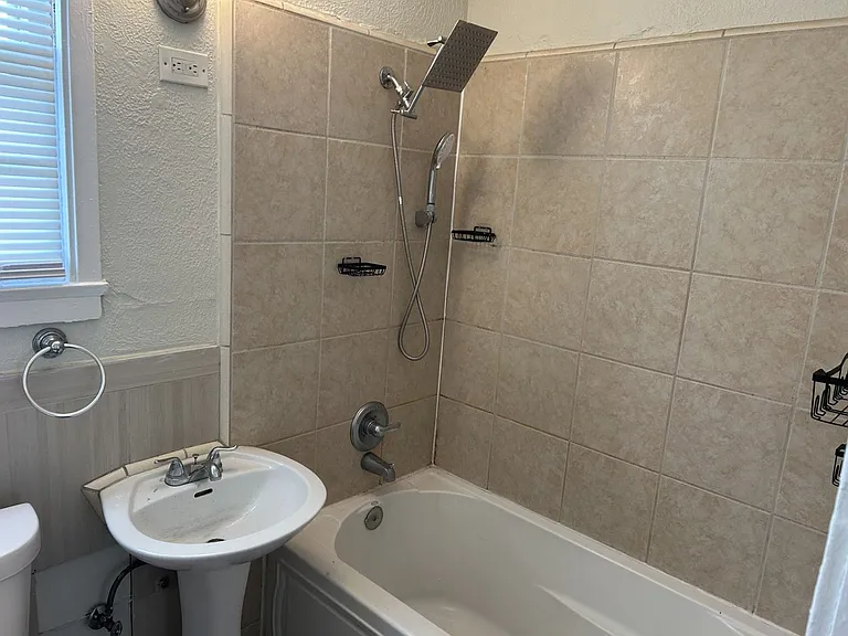 45 Baldwin St — Photo 14
