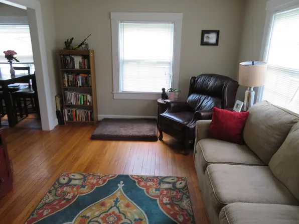 2232 Sherwood Dr, Winston Salem, NC 27103