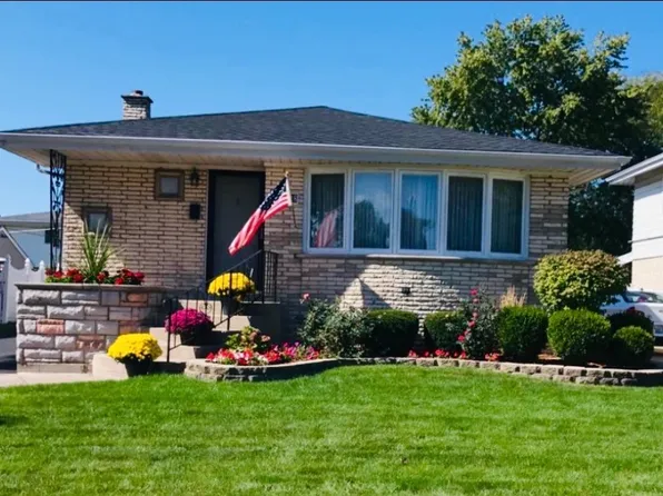 10828 S Kilbourn Ave, Oak Lawn, IL 60453