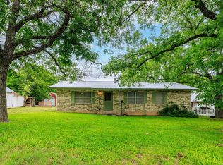 704 W San Antonio St, Fredericksburg, TX 78624