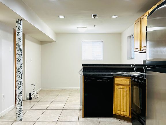 4th image of 732 Park Rd NW APT B-4