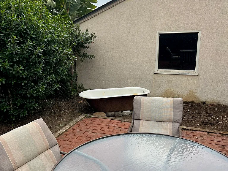 647 Fresno Ave — Photo 27