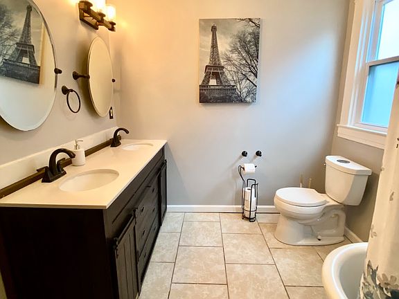 4th image of 1215 S Preston St #3