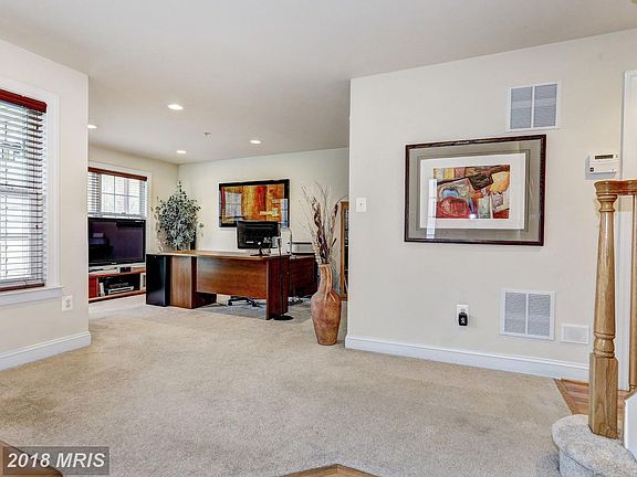 3rd image of 8492 Pamela Way Unit 112