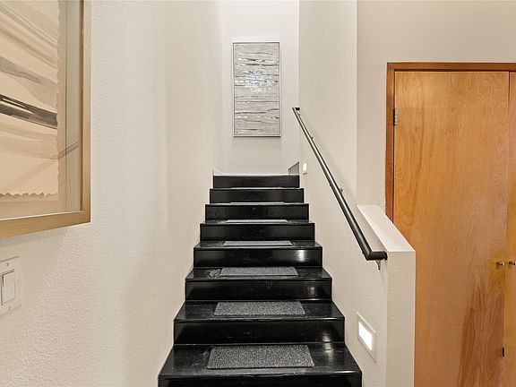 3rd image of 1250 Avenida Morelia Unit 205
