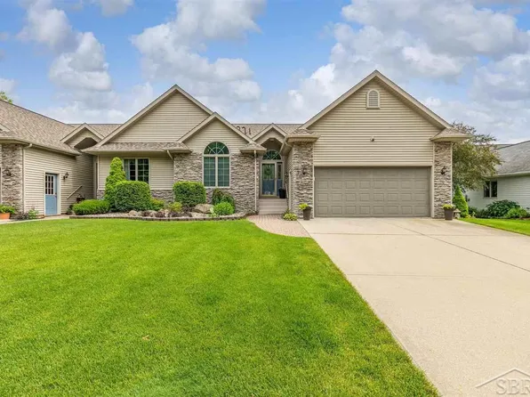 5729 County Kerry Dr, Caseville, MI 48725