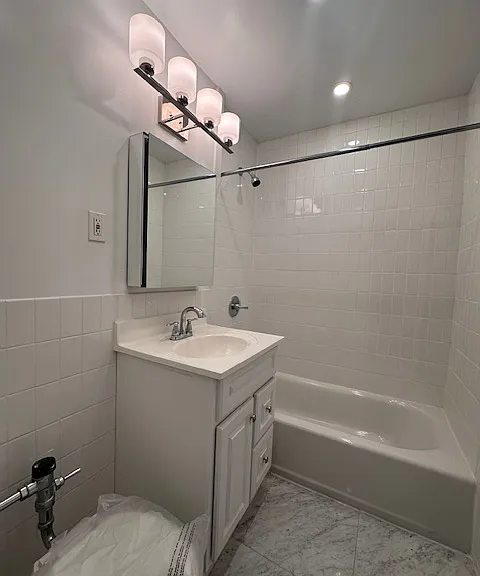 149-45 Northern Blvd #2Z — Photo 4