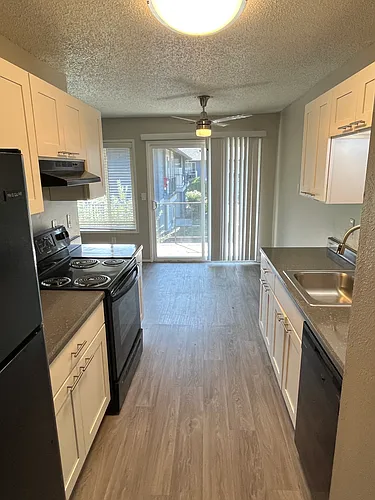 Weidler 111 Apartments Photo 1