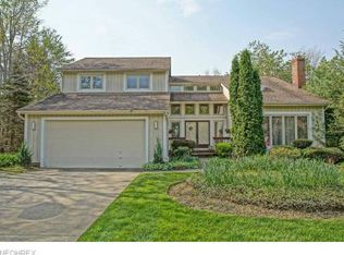34432 Summerset Dr, Solon, OH 44139