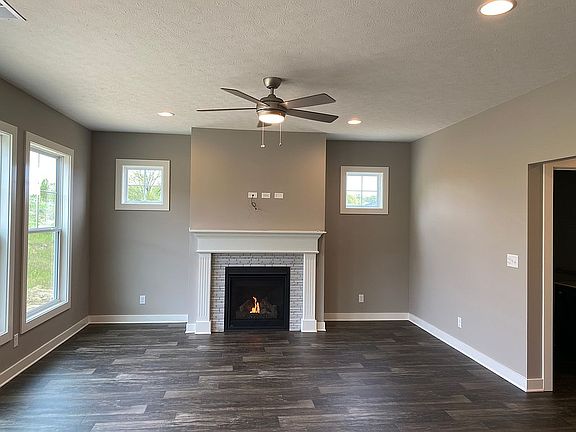 3rd image of 5322 Cameo Dr