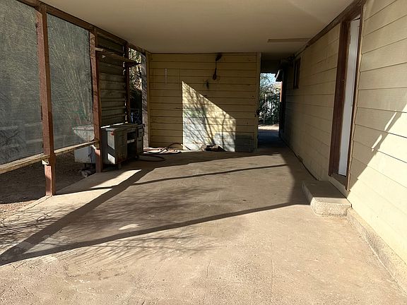 2nd image of 404 W Papago St