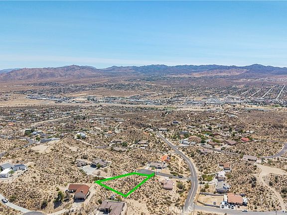 5th image of 57006 Pinto Ct