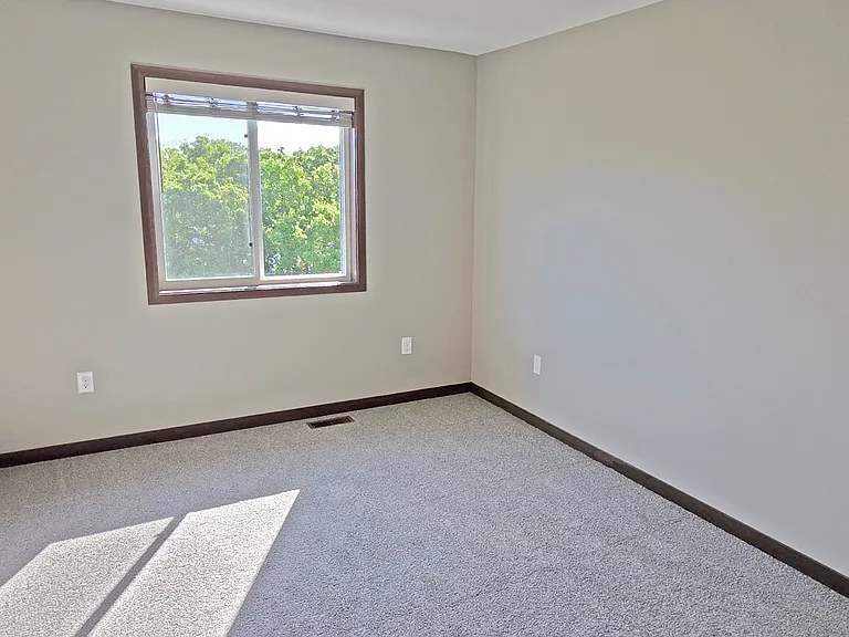 Cloverfield Townhomes — Photo 21