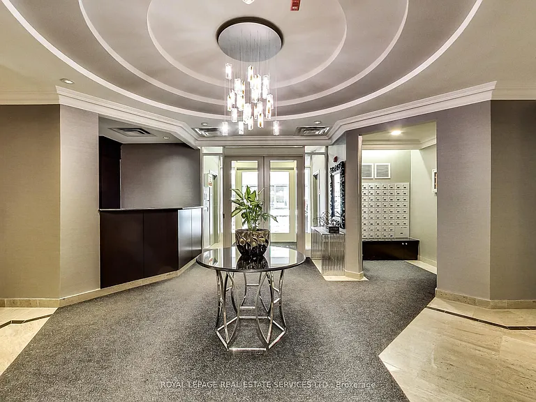 60 Saint Clair Ave W #804 — Photo 13