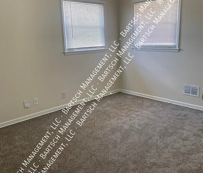 7115 W Appleton Ave #5 — Photo 4