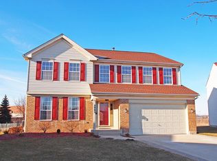 2905 W Bridleway Ct, Carpentersville, IL 60110