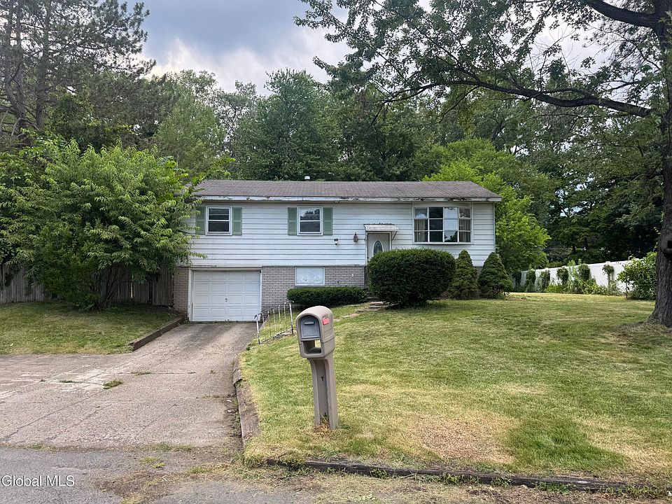 1st image of 24 Aspen Road