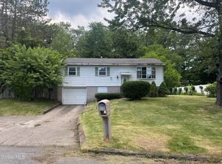 24 Aspen Road, Latham, NY 12110