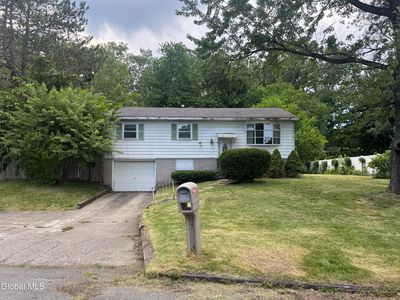 24 Aspen Road, Latham, NY, 12110