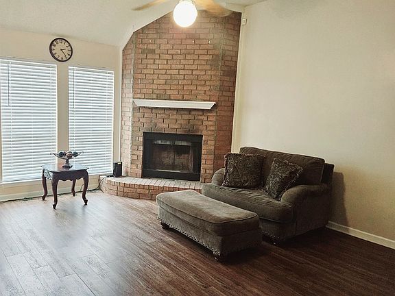3rd image of 4559 Bassett Hall Dr