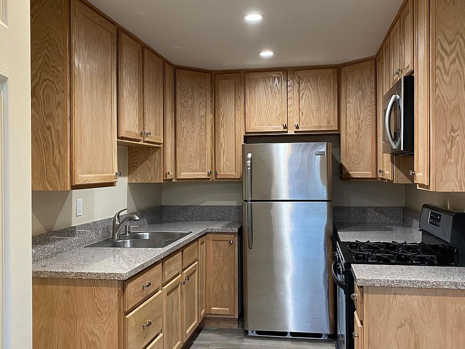 1st image of 612 N Maclay Ave