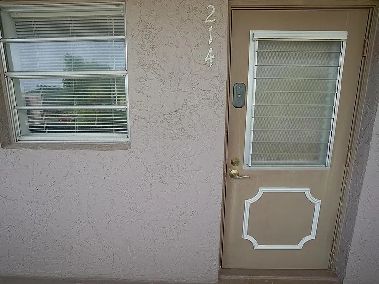 2828 Casita Way #214-C — Photo 17