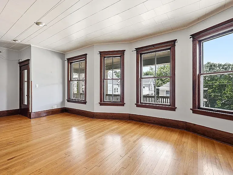 703 Caledonia Pl #703 — Photo 3