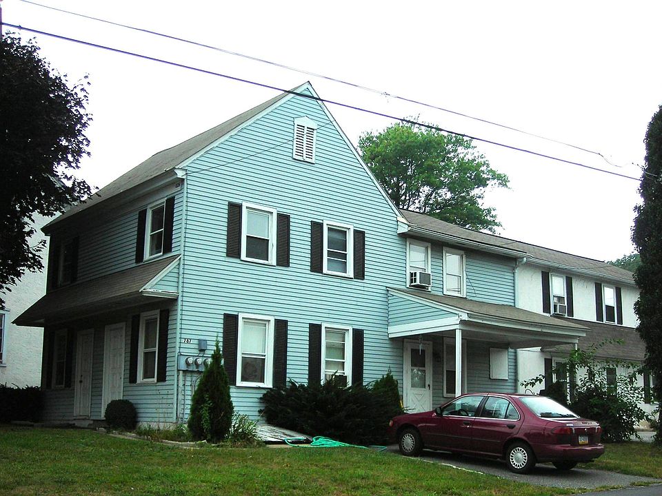 1st image of 787 Walnut St APT 11