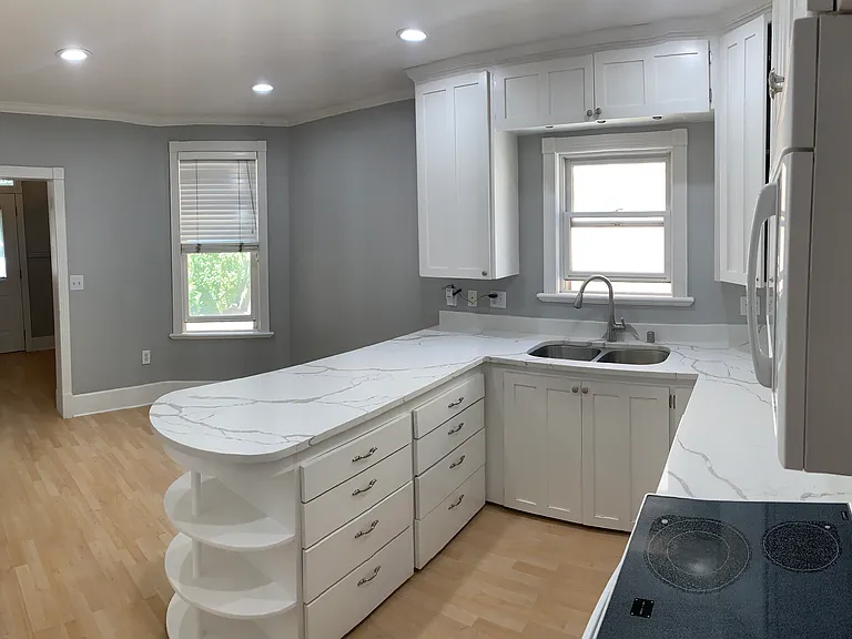 1128 E 3rd Ave — Photo 7