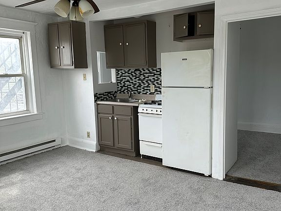 4th image of 1 Chatham Rd #5