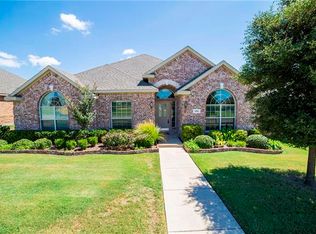 106 Paradise Way, Red Oak, TX 75154