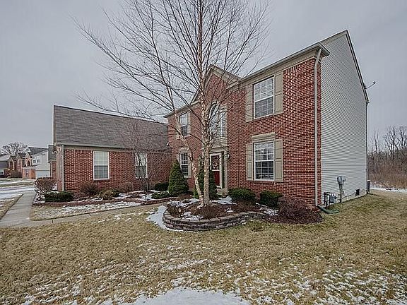 3rd image of 8289 Blue Jay Dr