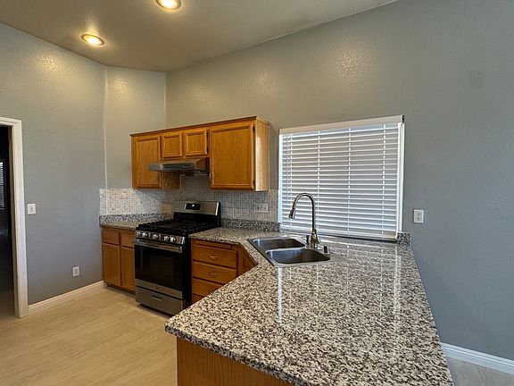 3rd image of 10026 Yellow Canary Ave