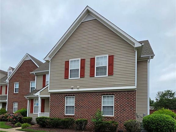 2nd image of 1002 Willow Green Ct