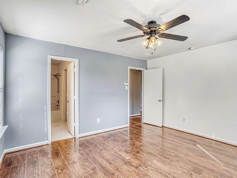 19039 Remington Park Dr — Photo 12