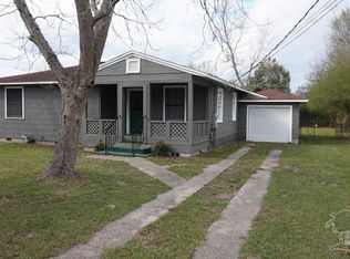 102 Morris Ave, Cantonment, FL 32533