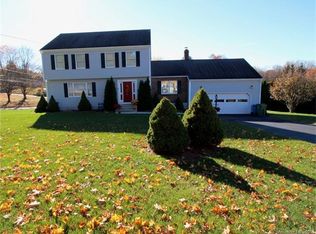 2 Whispering Pines Dr, Wallingford, CT 06492
