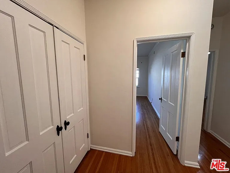 1248 S La Jolla Ave — Photo 17