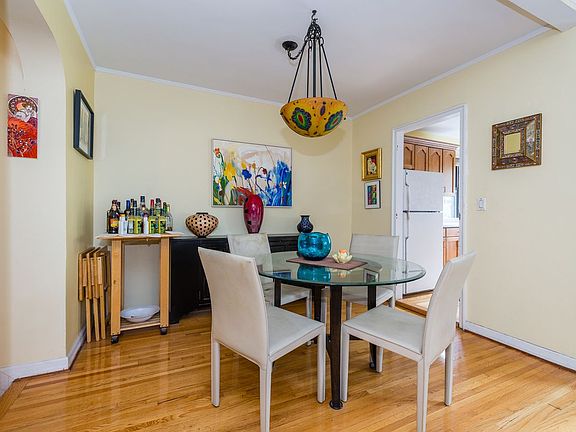 5th image of 6940 Yellowstone Blvd APT 221